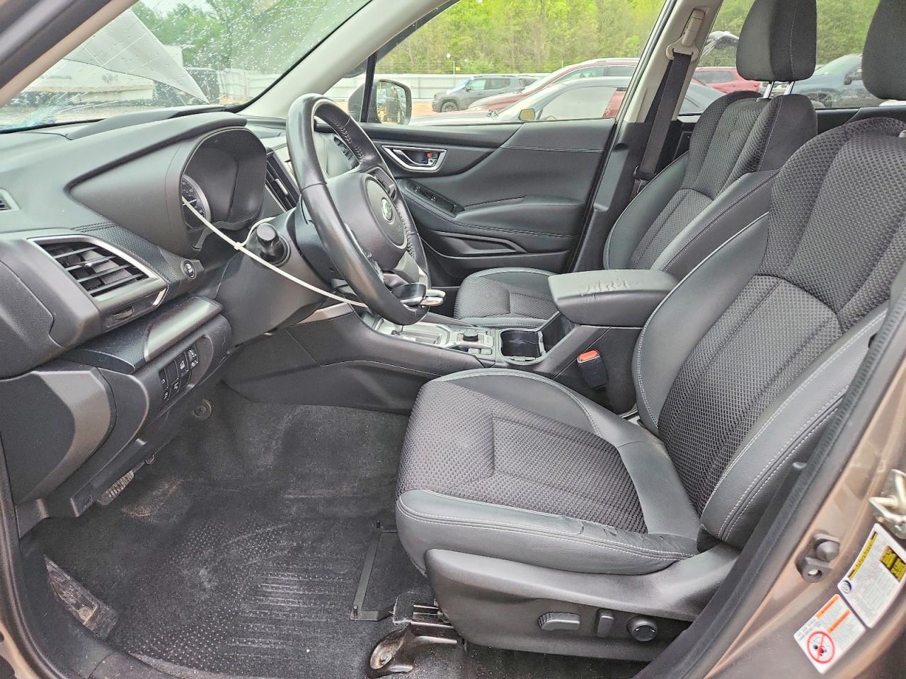 2020 SUBARU FORESTER