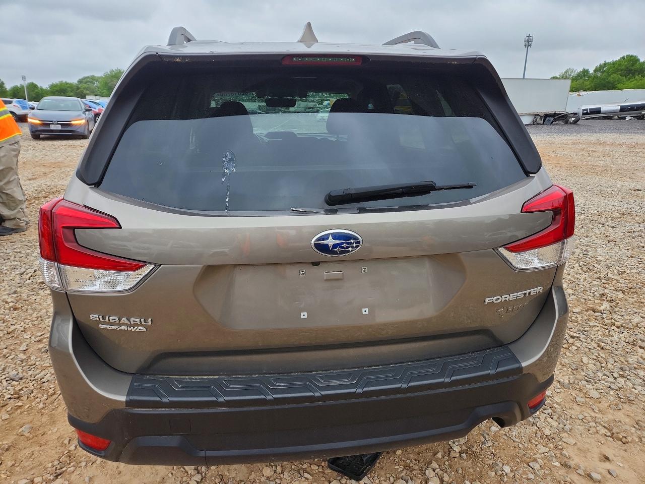 2020 SUBARU FORESTER