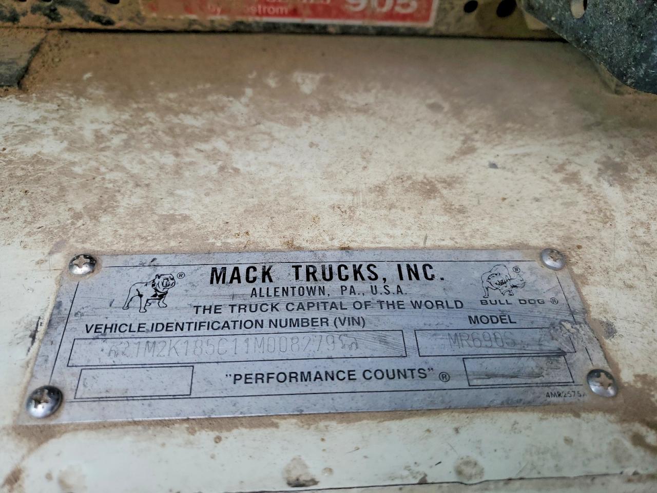 2001 MACK ALL OTHER