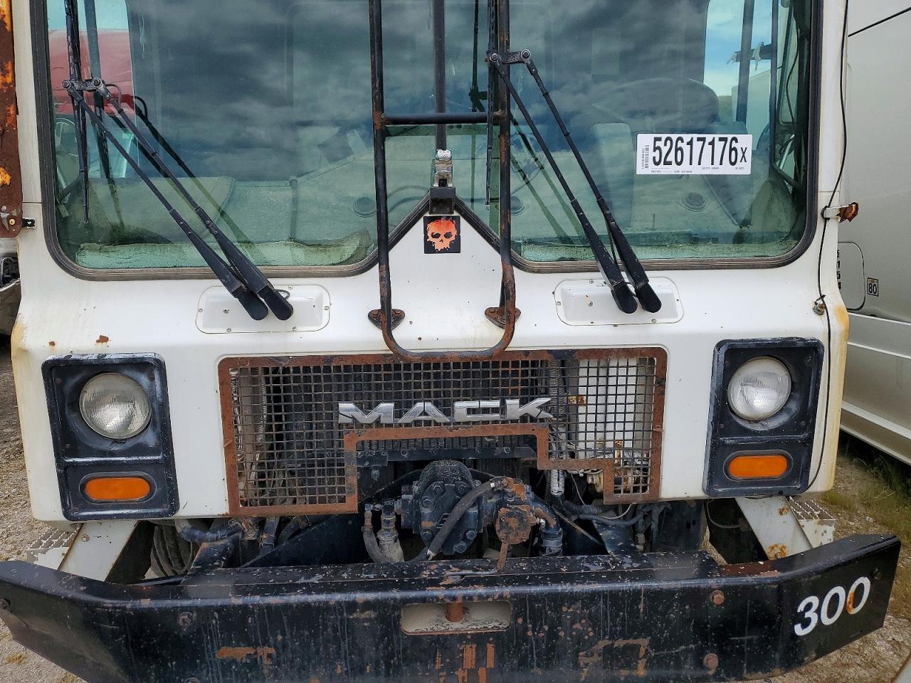 2001 MACK ALL OTHER