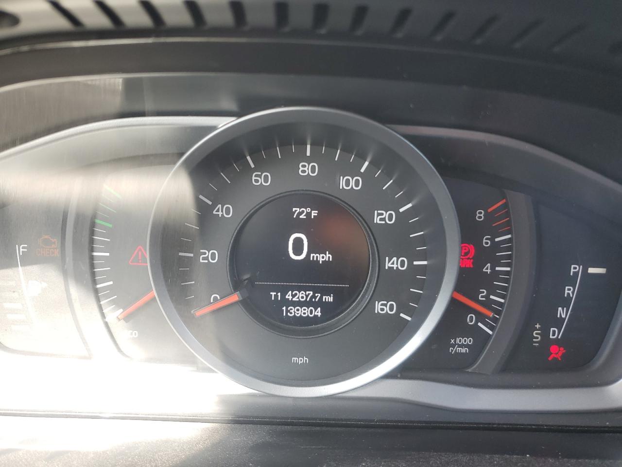 2015 VOLVO XC60