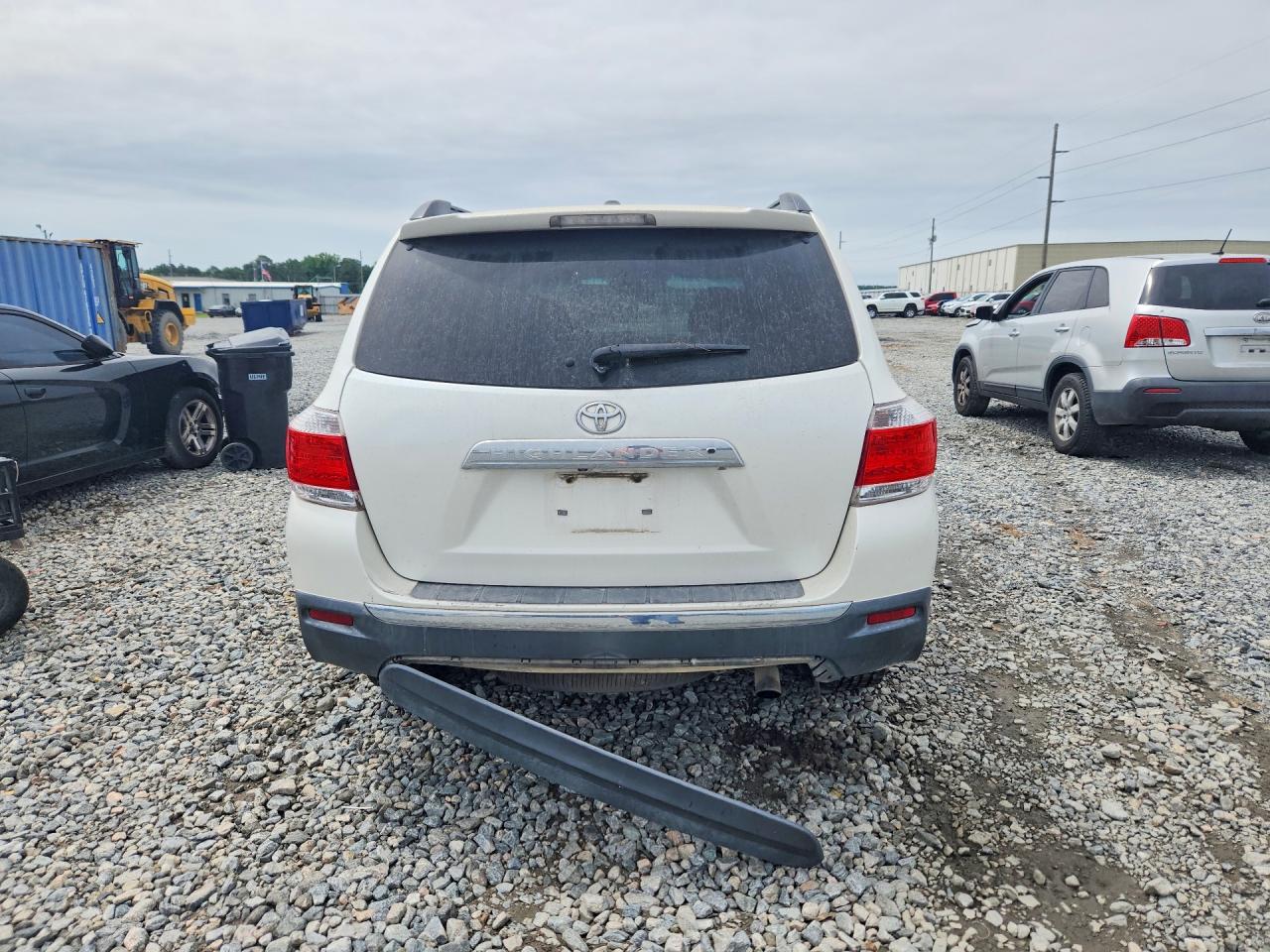 2011 TOYOTA HIGHLANDER