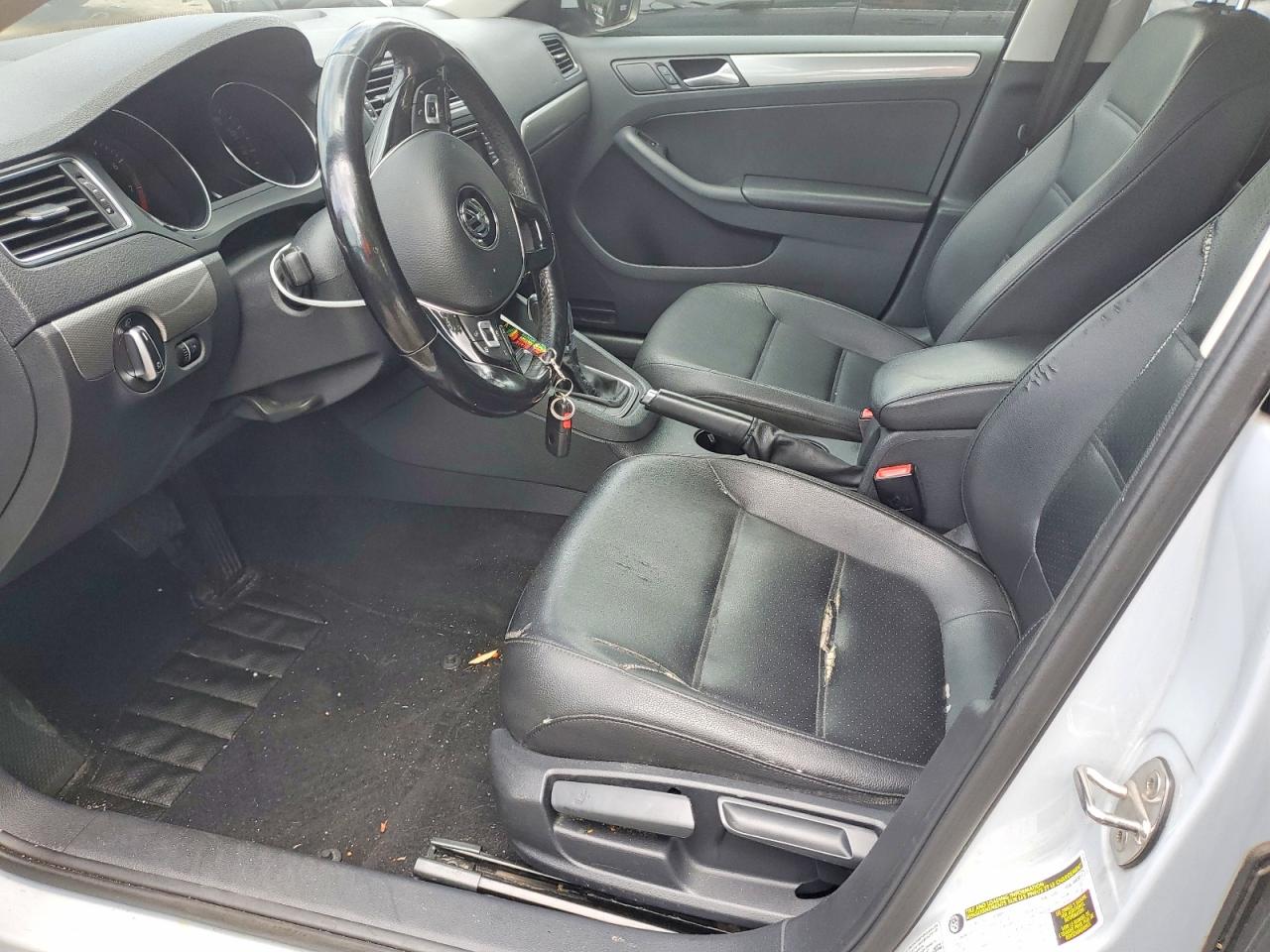 2017 VOLKSWAGEN JETTA