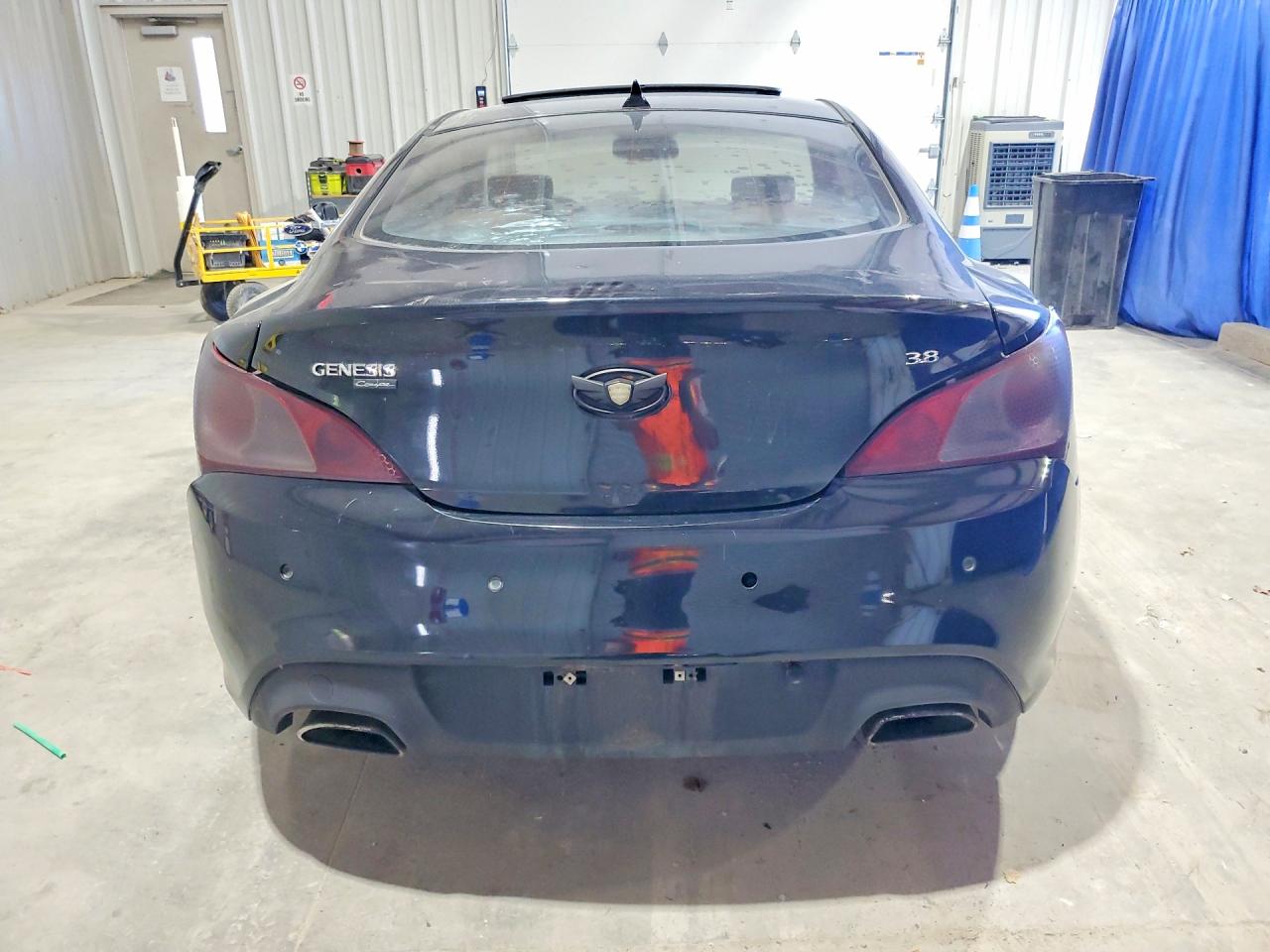 2010 HYUNDAI GENESIS