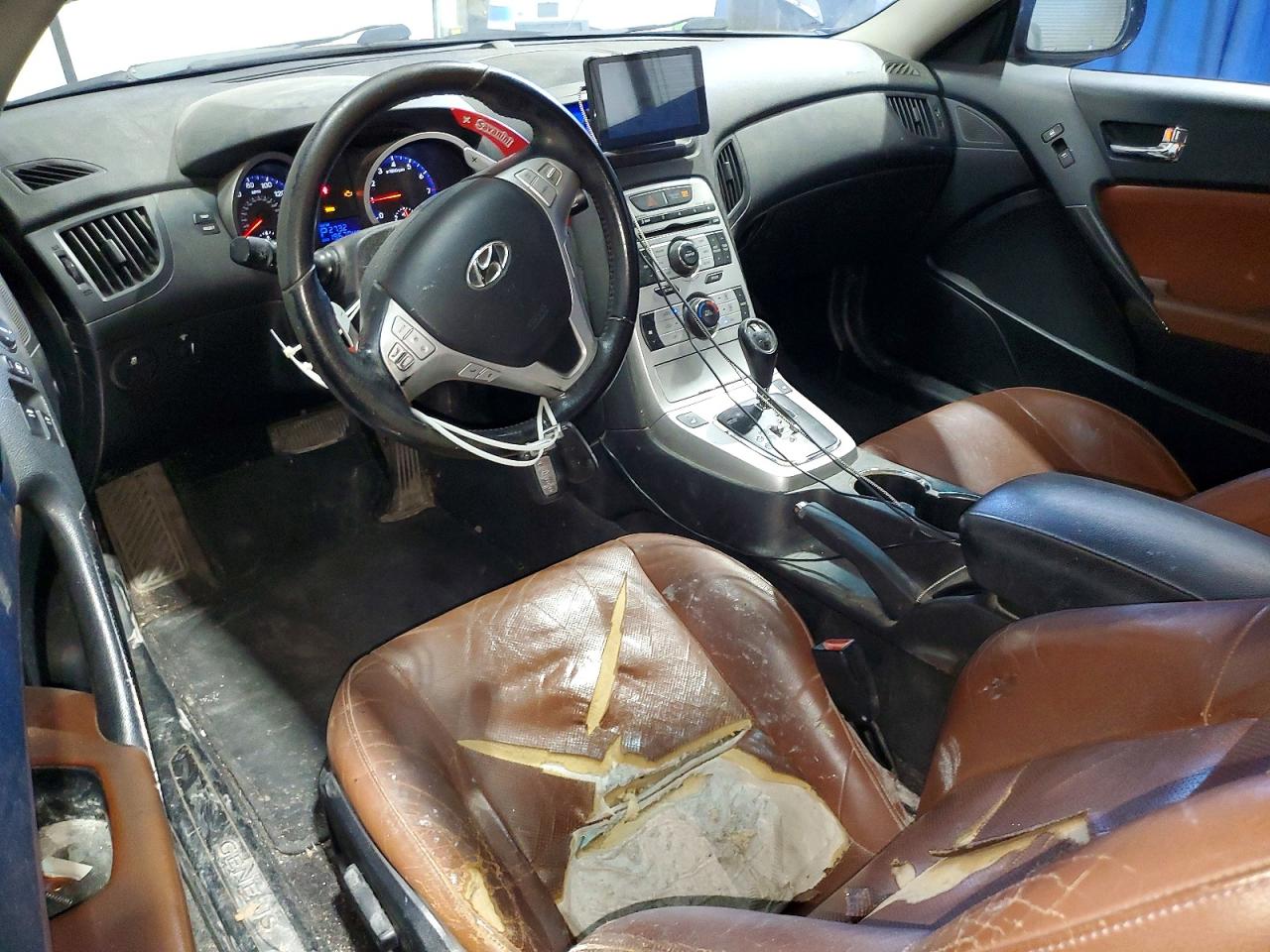 2010 HYUNDAI GENESIS