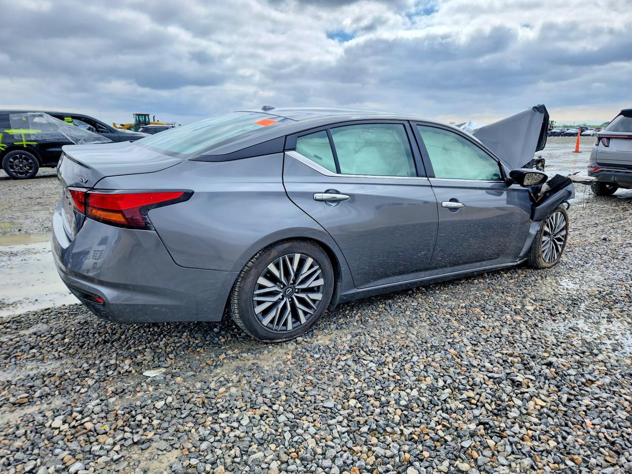 2024 NISSAN ALTIMA