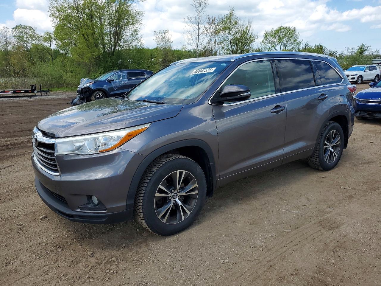 2016 TOYOTA HIGHLANDER