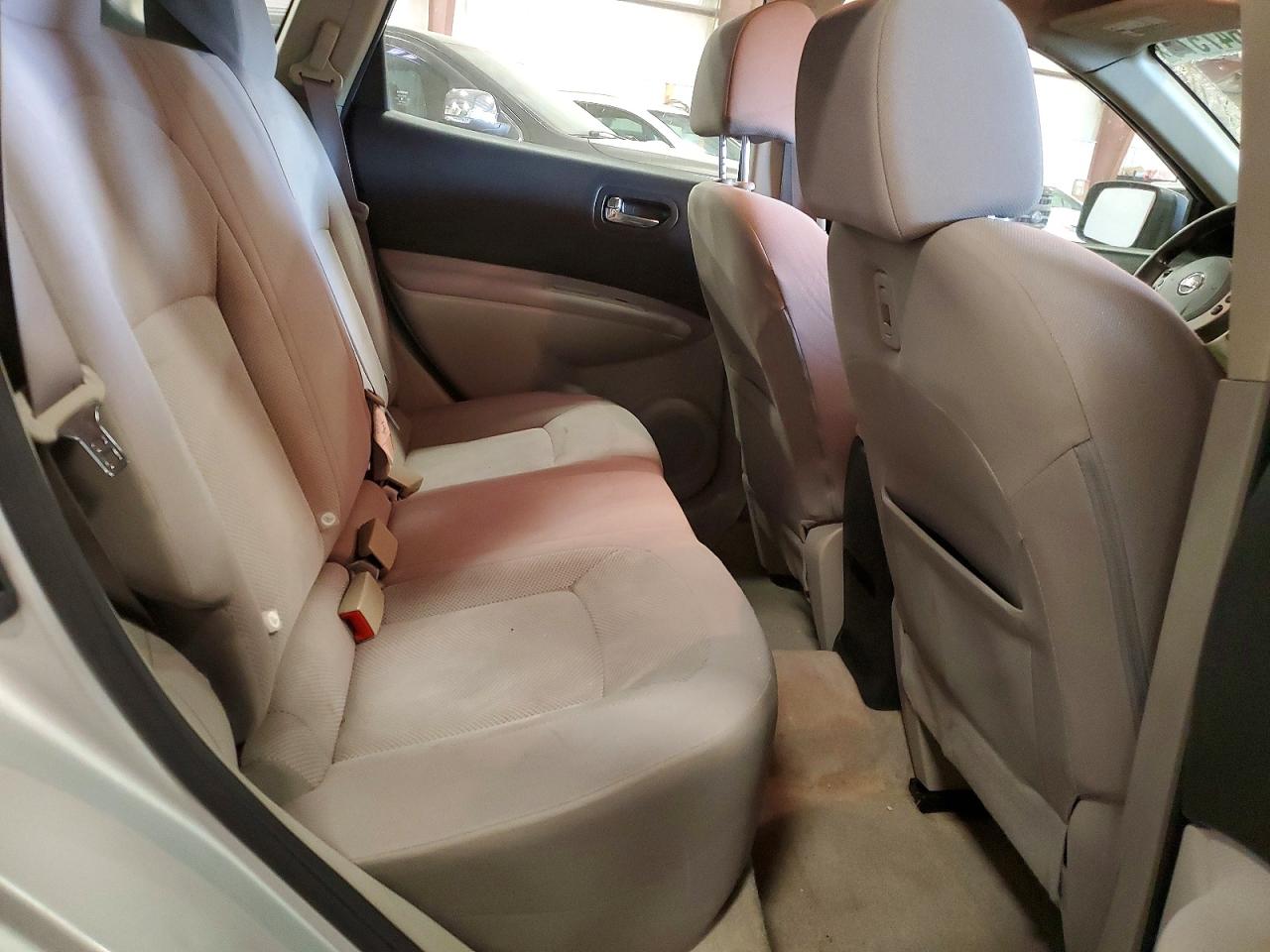 2014 NISSAN ROGUE