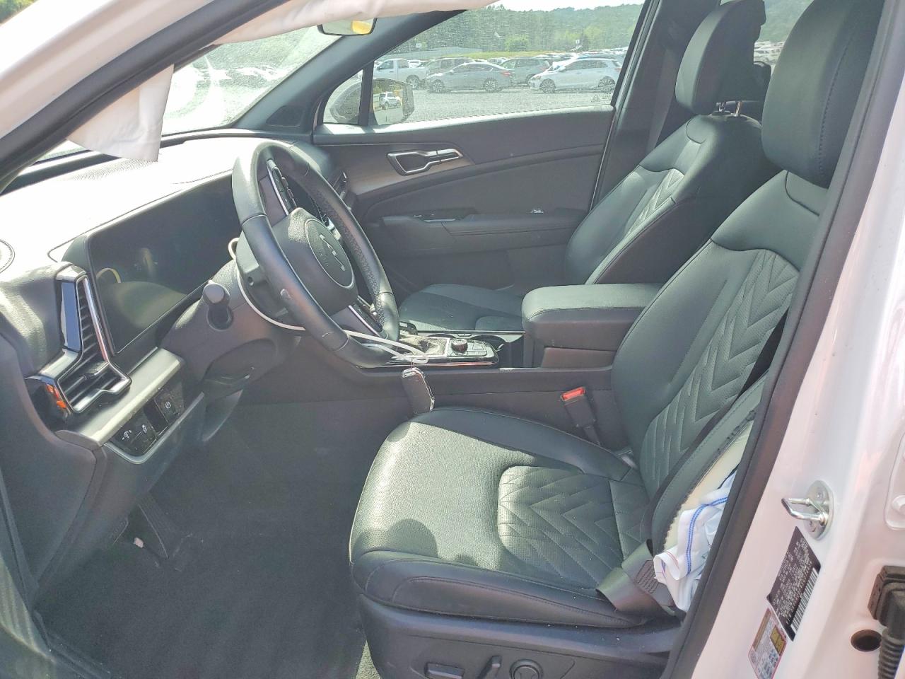 2025 KIA SPORTAGE X
