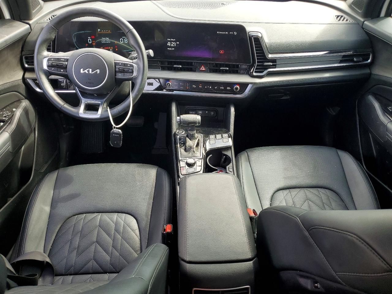 2025 KIA SPORTAGE X