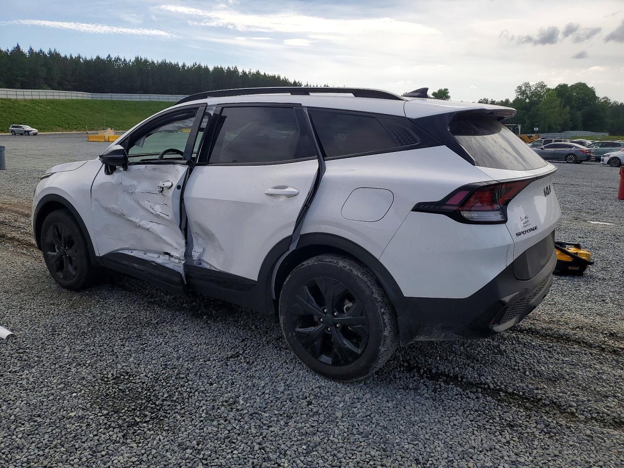 2025 KIA SPORTAGE X