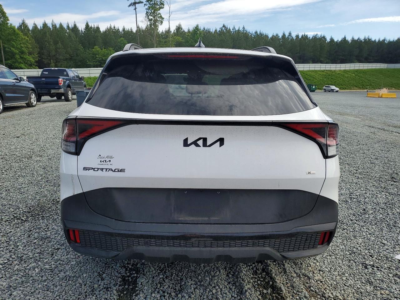 2025 KIA SPORTAGE X