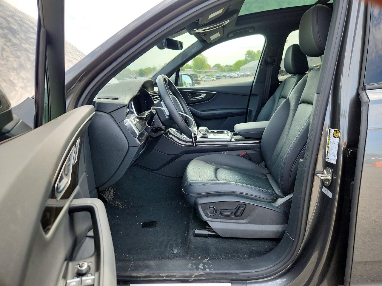 2023 AUDI Q7