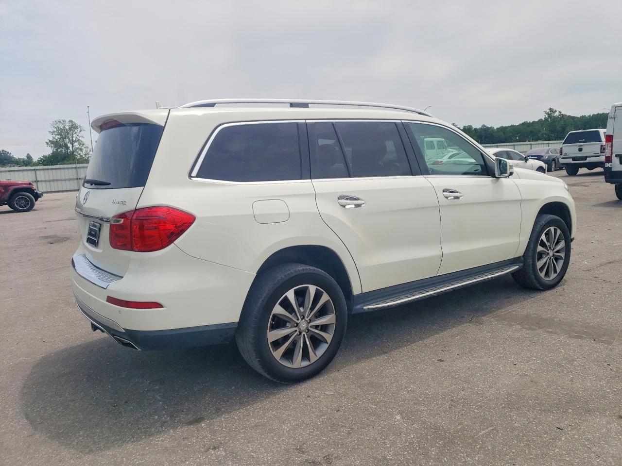 2013 MERCEDES-BENZ GL-CLASS