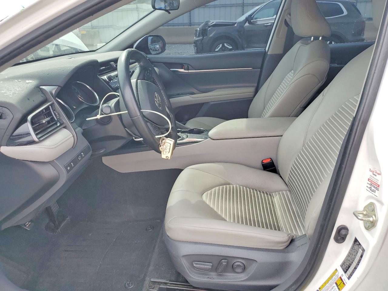 2019 TOYOTA CAMRY