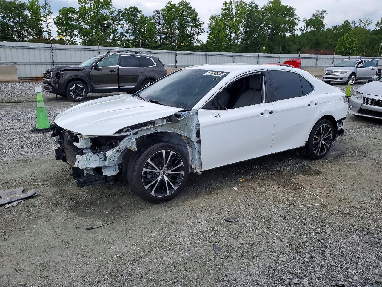 2019 TOYOTA CAMRY