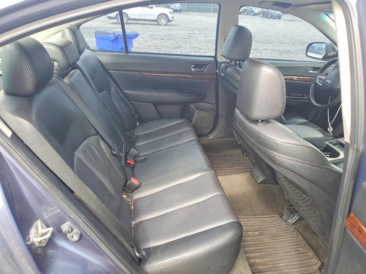 2013 SUBARU LEGACY
