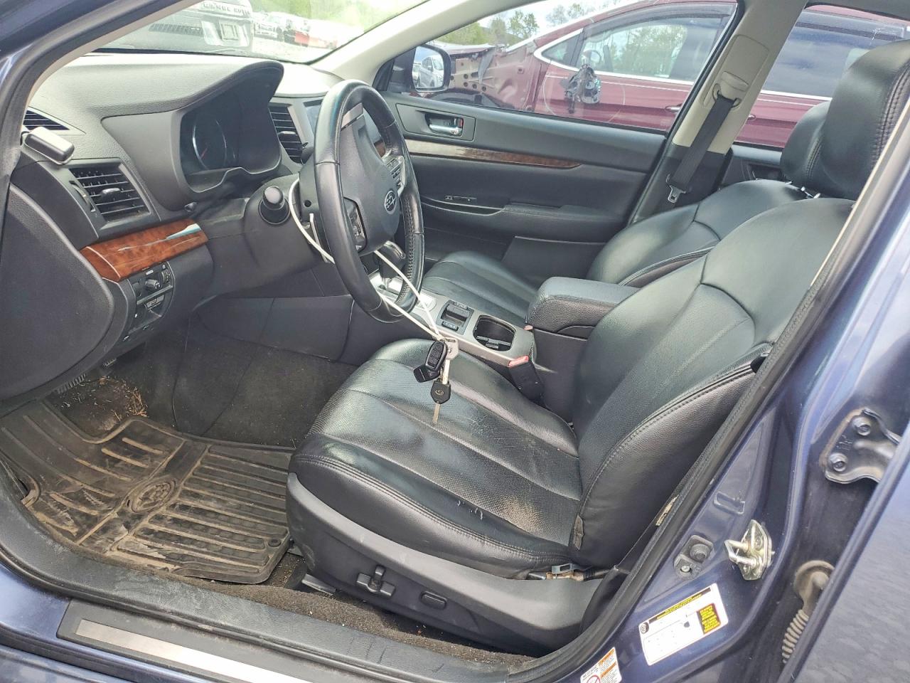 2013 SUBARU LEGACY