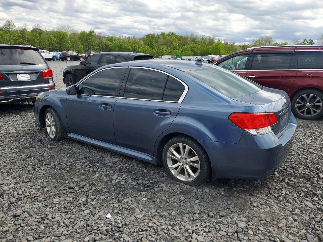 2013 SUBARU LEGACY
