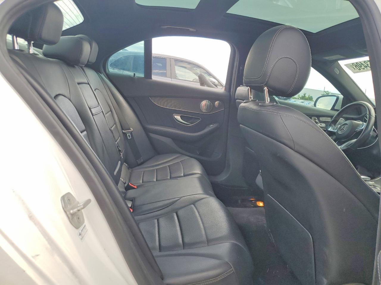 2015 MERCEDES-BENZ C-CLASS