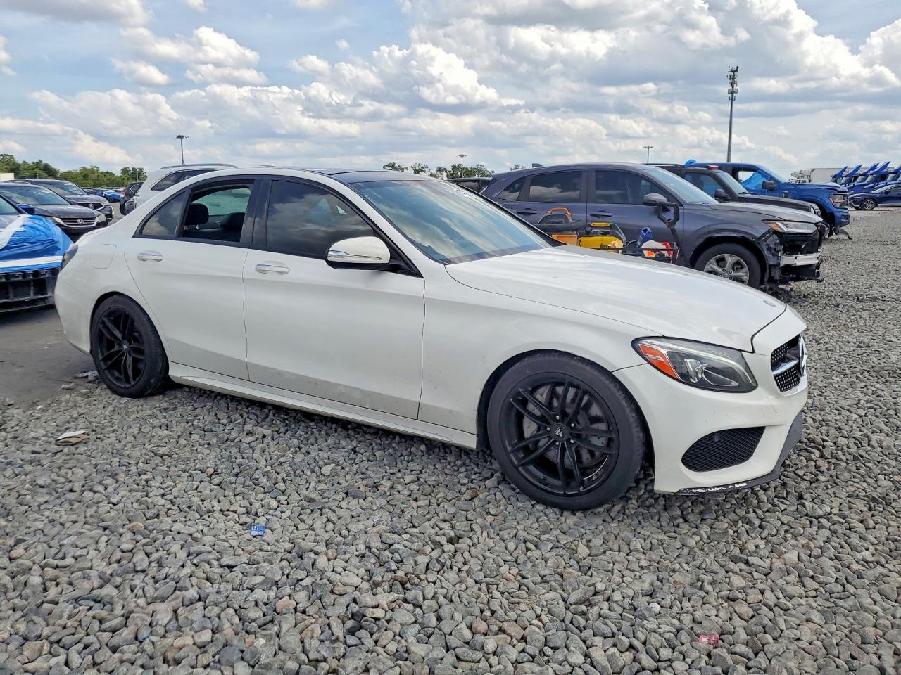2015 MERCEDES-BENZ C-CLASS