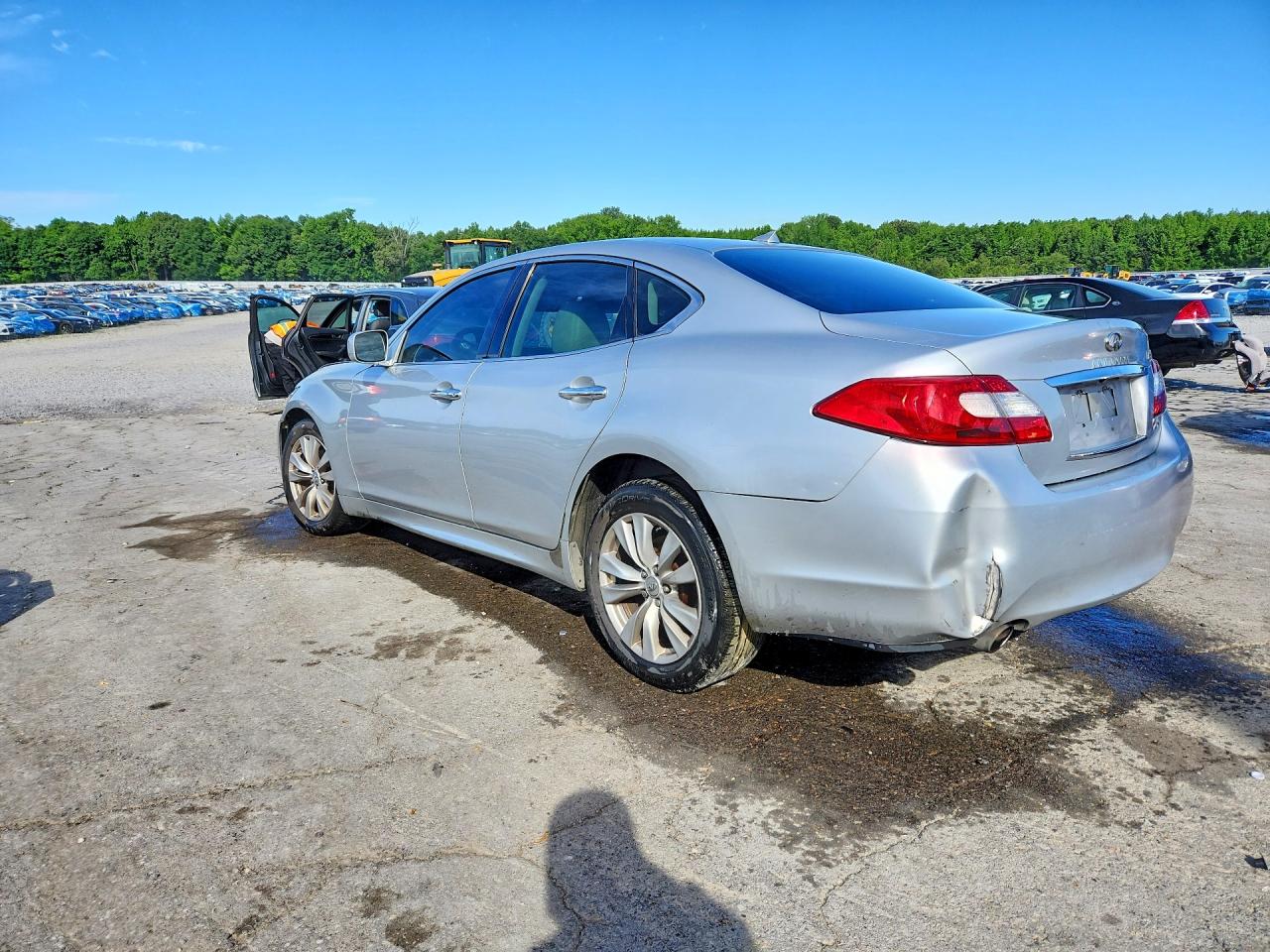 2011 INFINITI M37