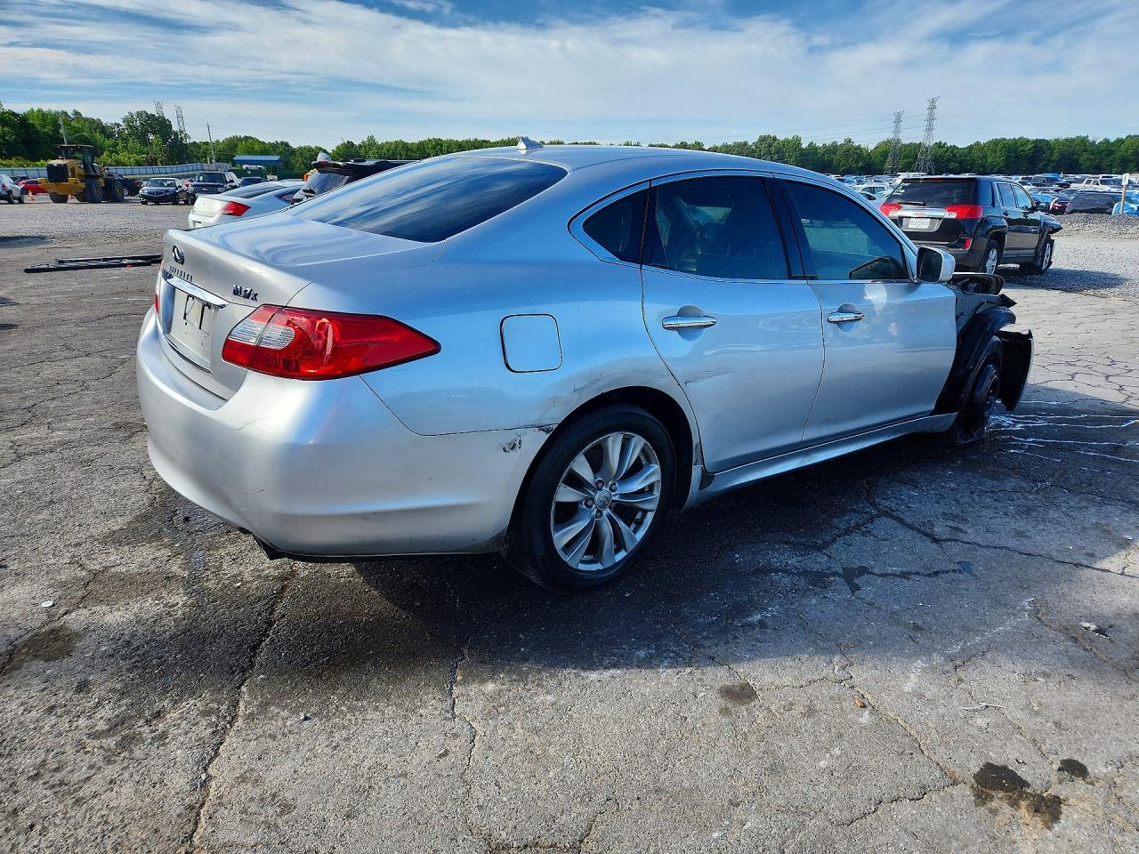 2011 INFINITI M37