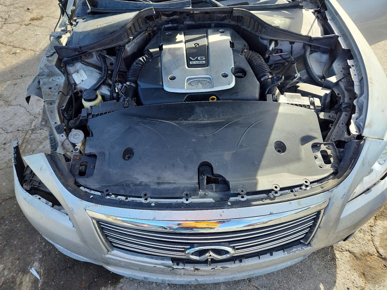 2011 INFINITI M37