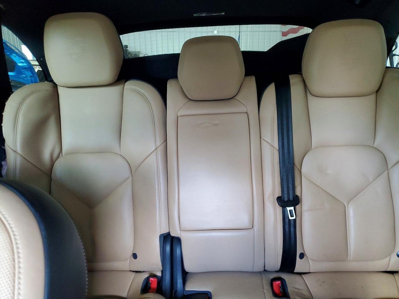 2018 PORSCHE CAYENNE