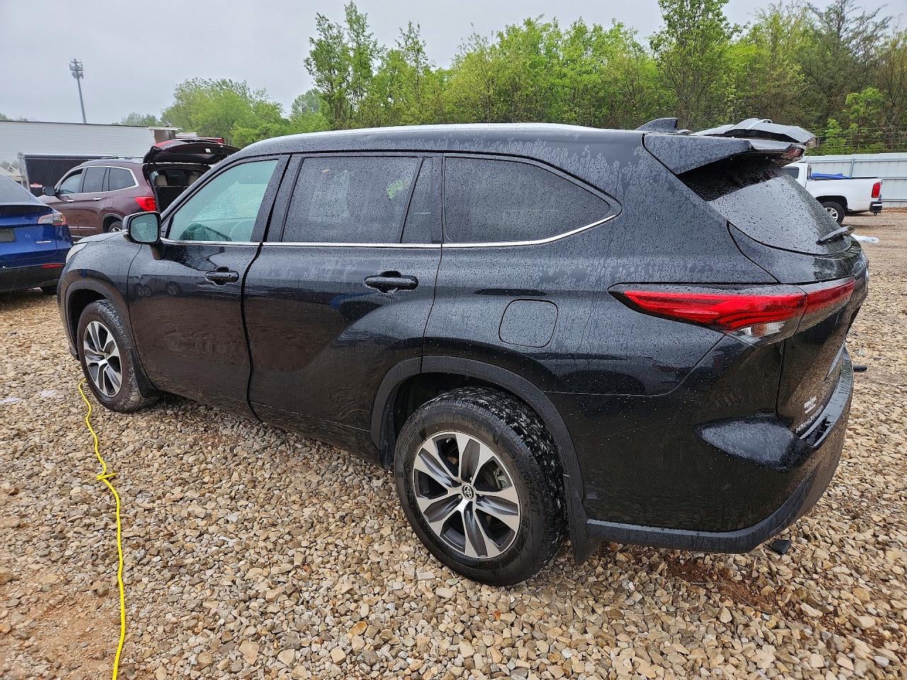 2021 TOYOTA HIGHLANDER
