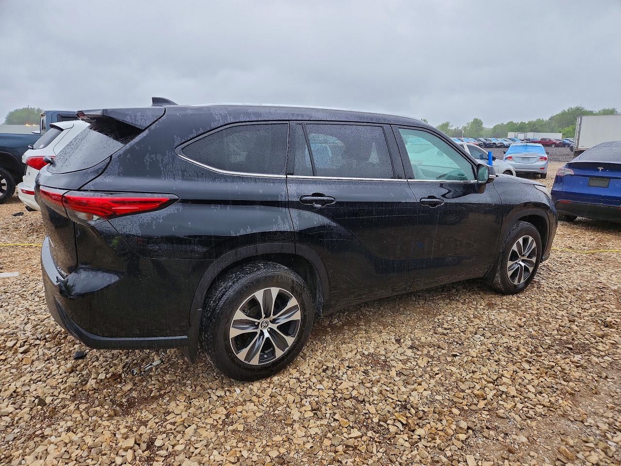 2021 TOYOTA HIGHLANDER