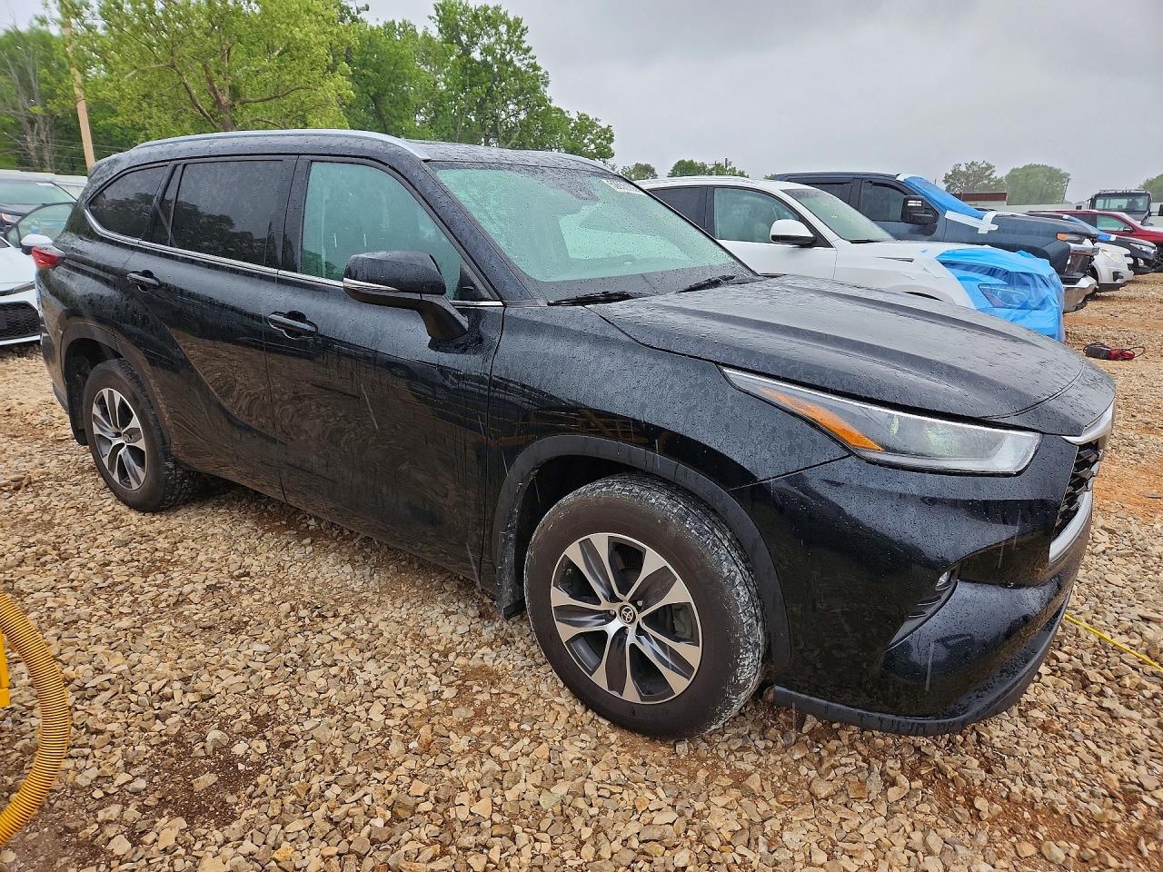 2021 TOYOTA HIGHLANDER