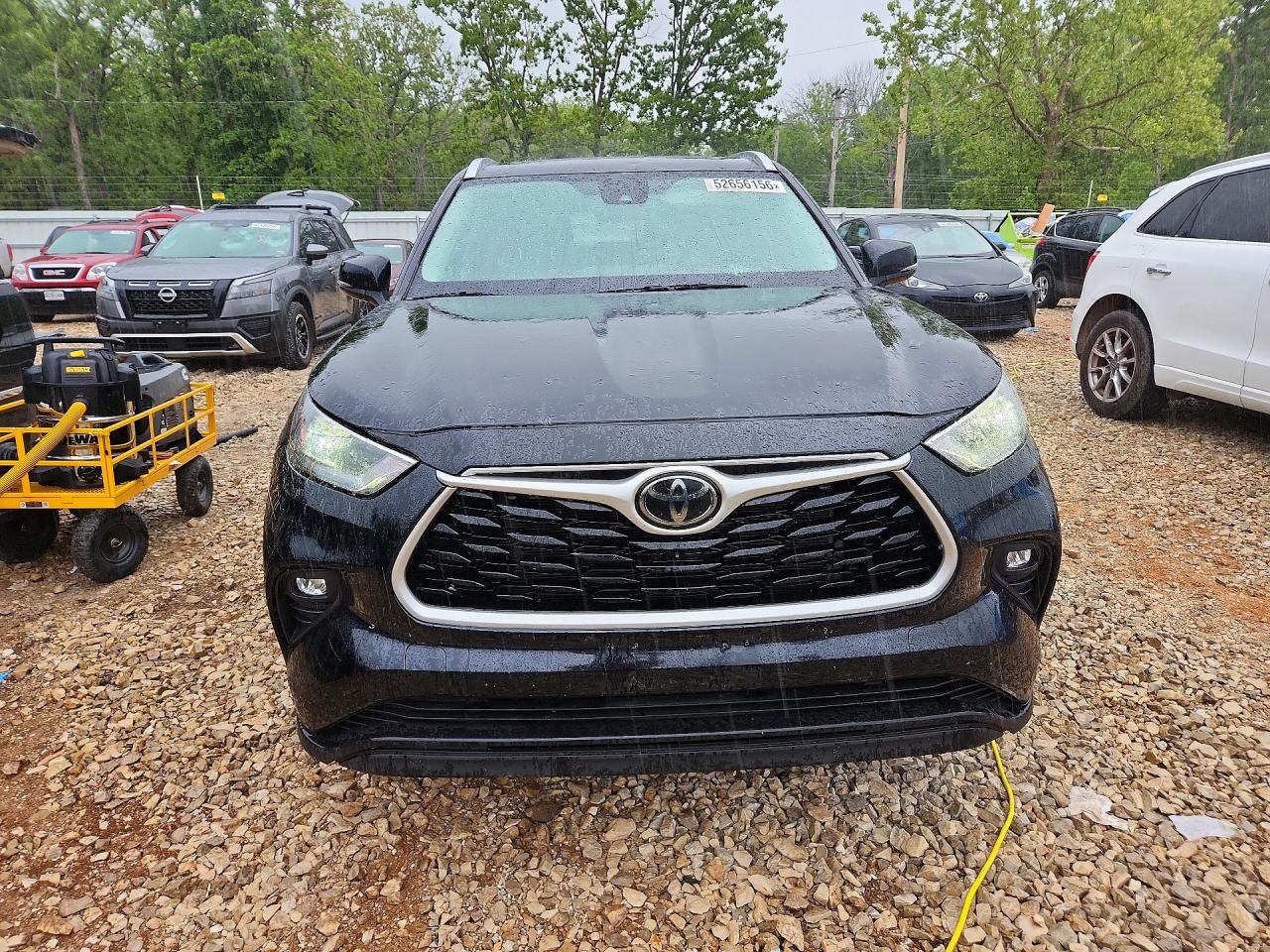 2021 TOYOTA HIGHLANDER
