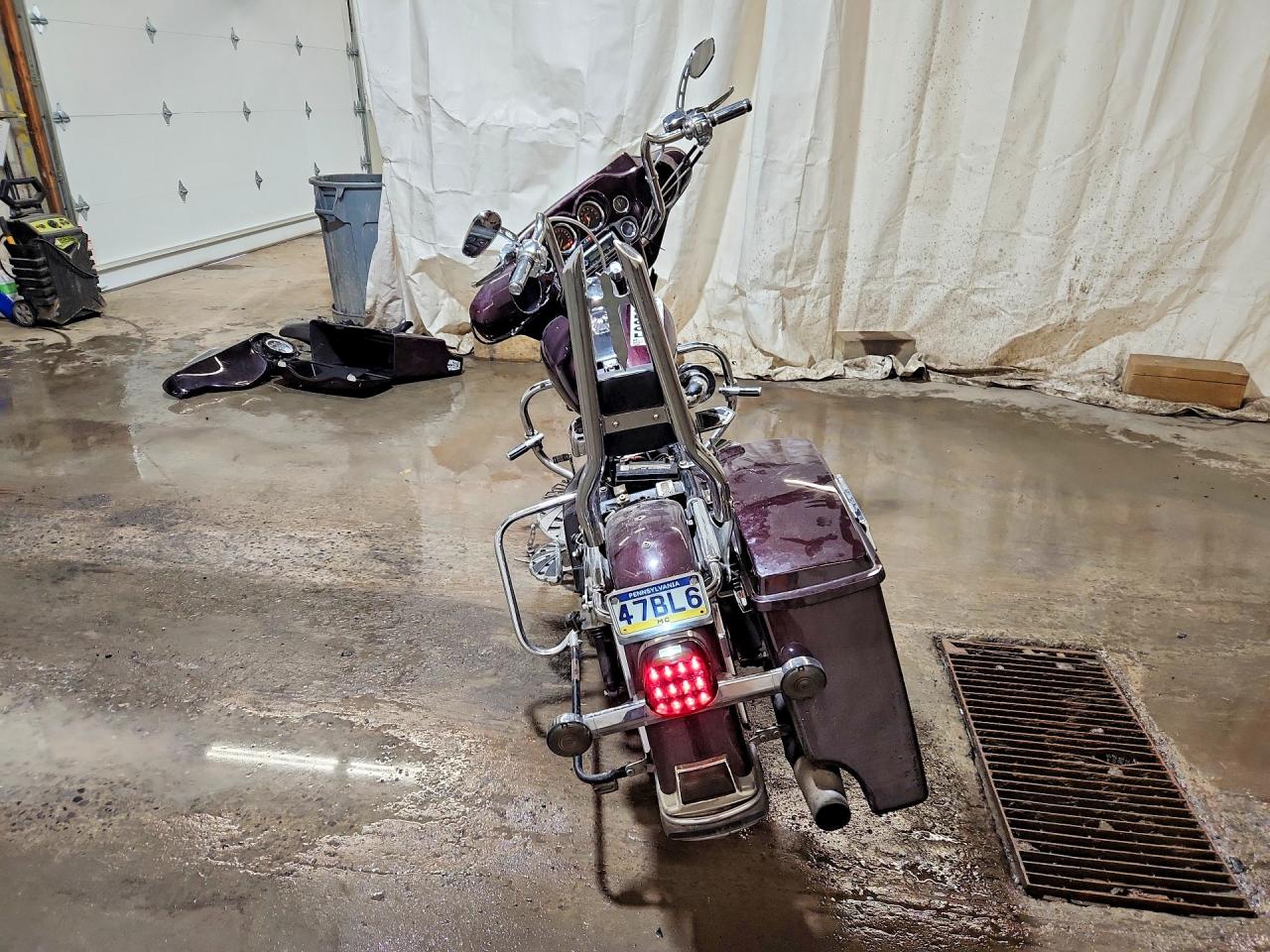 2005 HARLEY-DAVIDSON FL