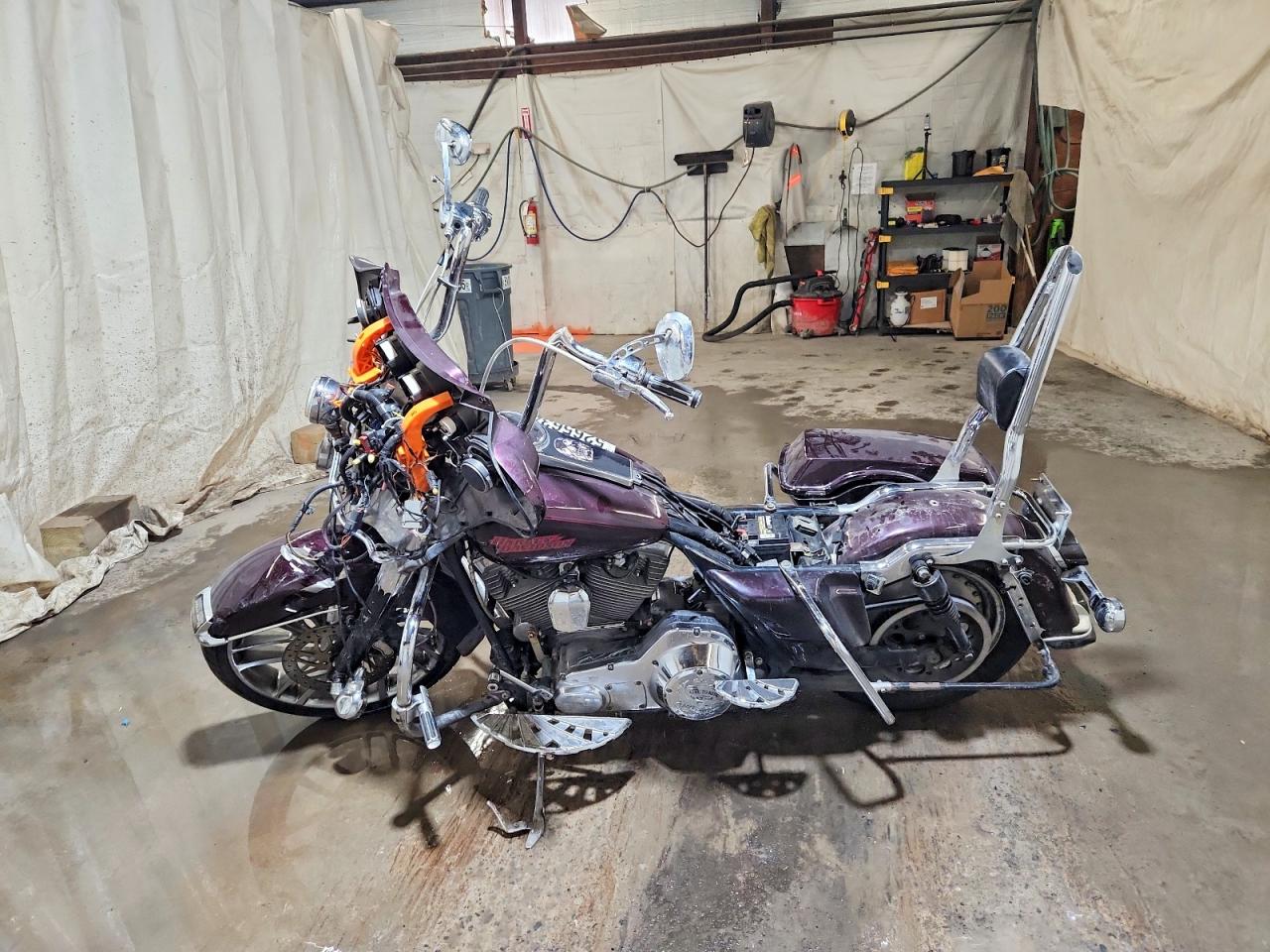 2005 HARLEY-DAVIDSON FL