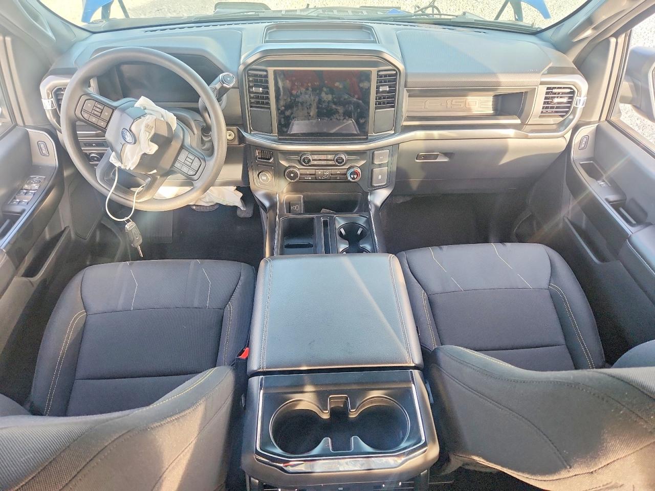 2025 FORD F150 STX