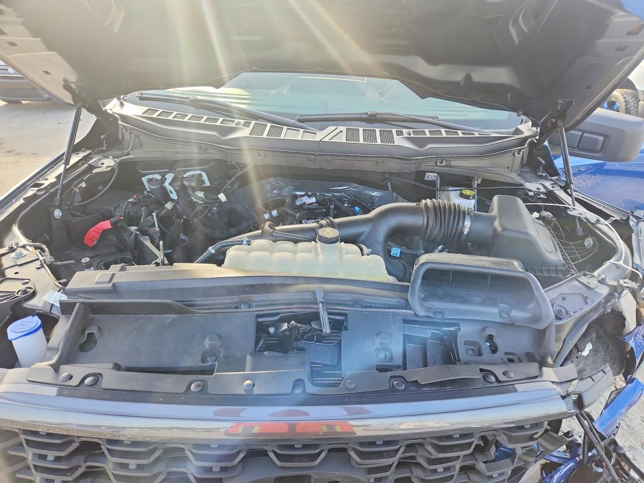 2025 FORD F150 STX