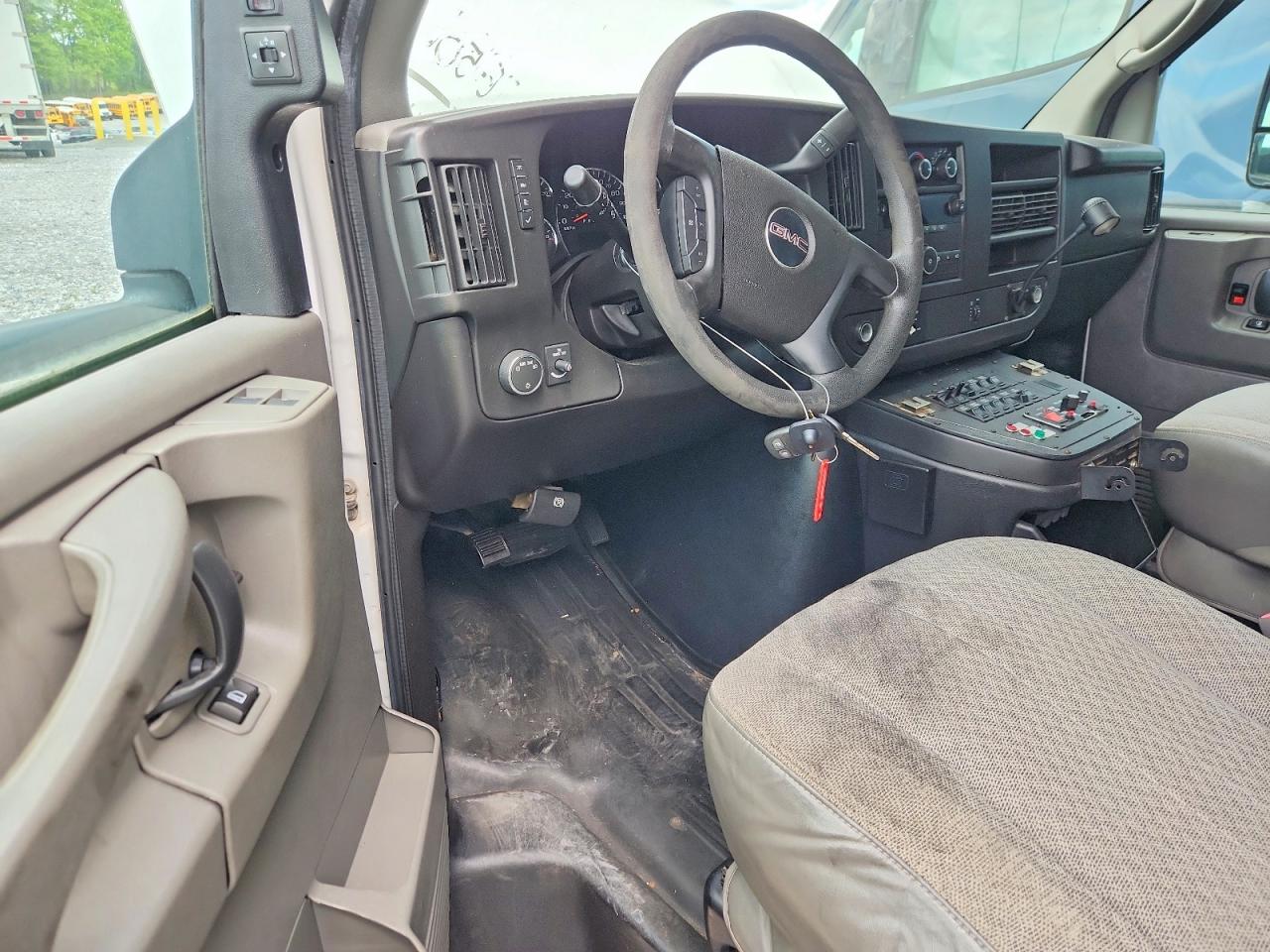 2014 GMC SAVANA