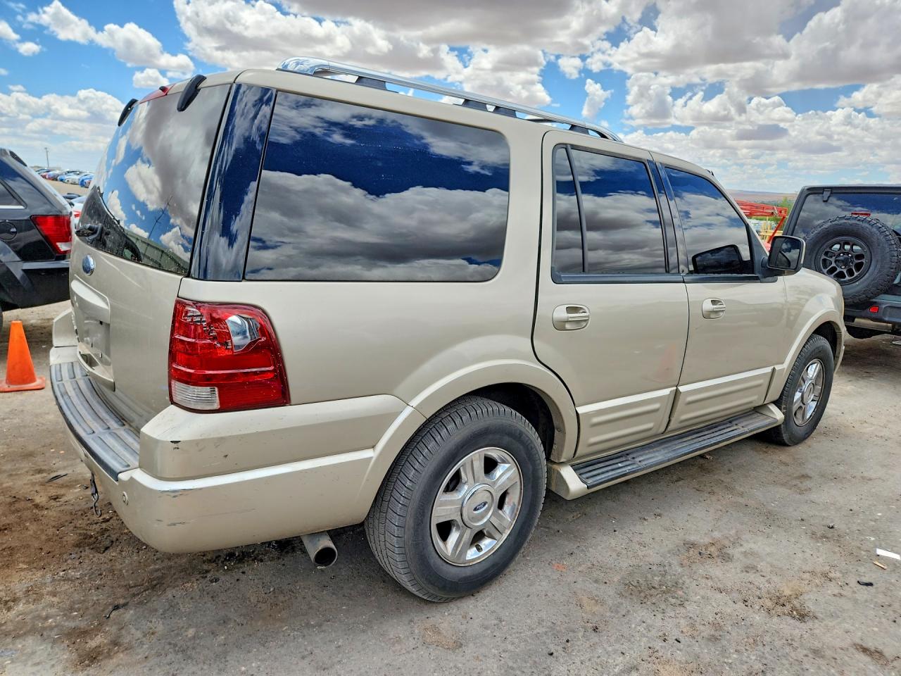 2005 FORD EXPEDITION