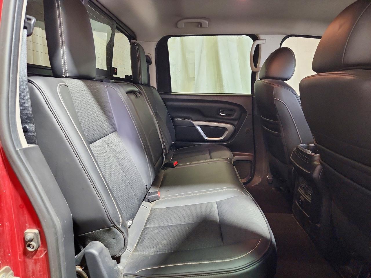 2017 NISSAN TITAN
