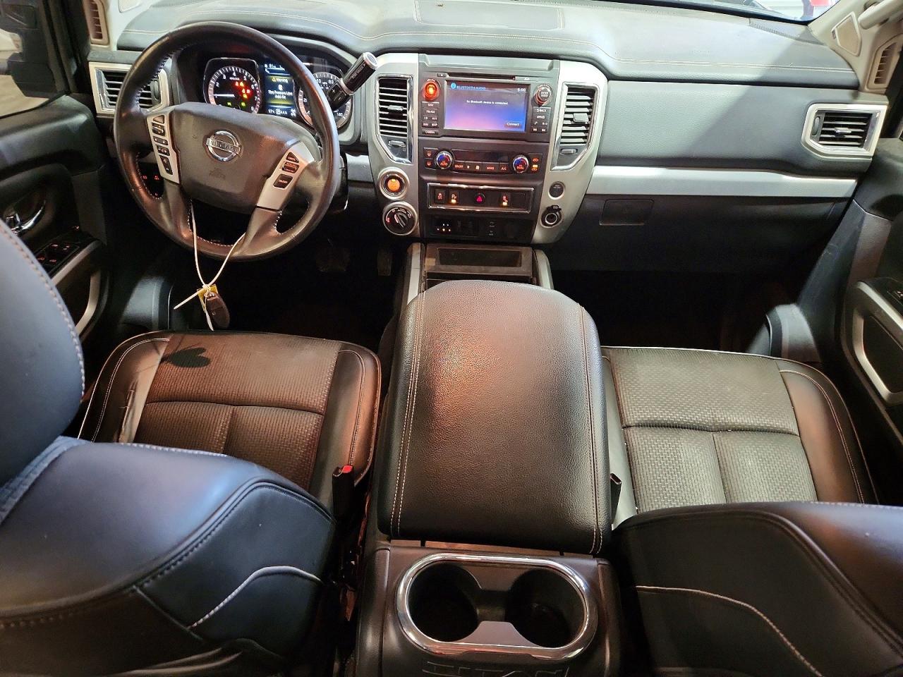2017 NISSAN TITAN