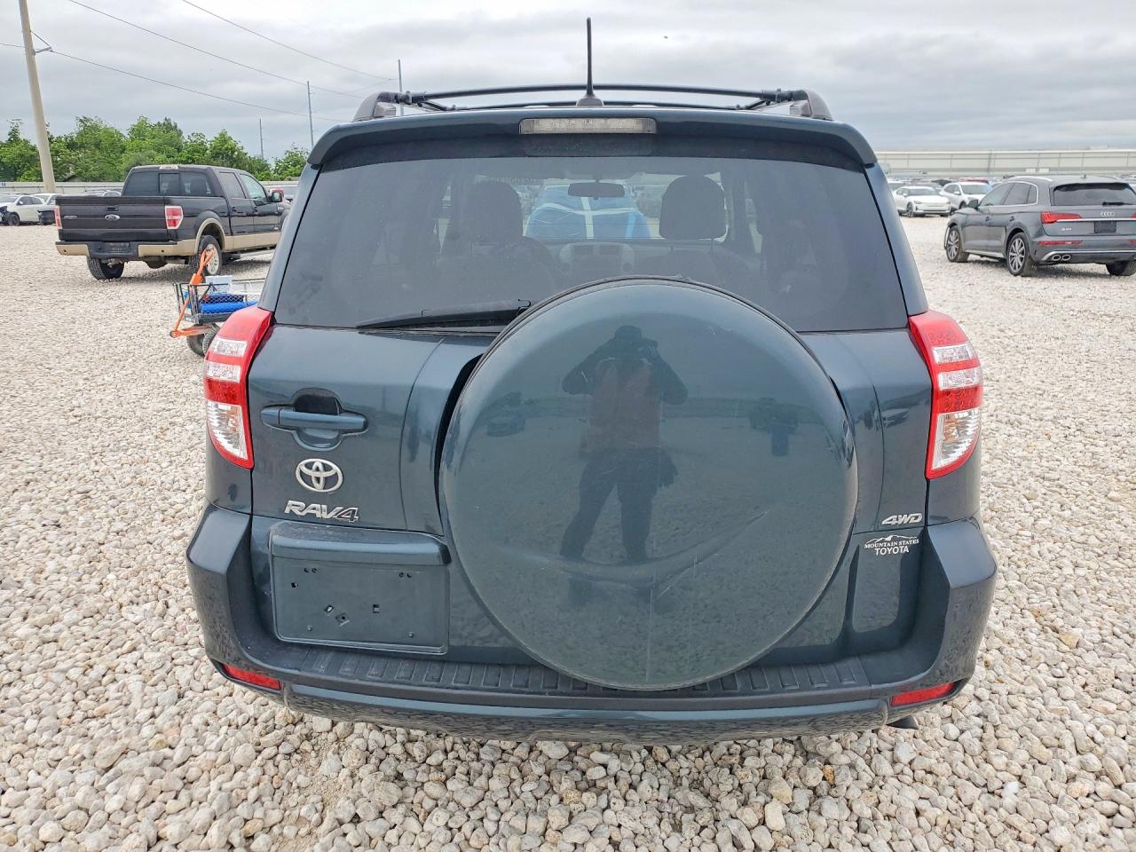 2011 TOYOTA RAV4