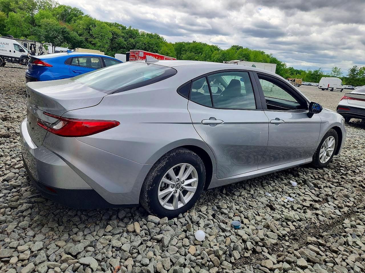 2025 TOYOTA CAMRY