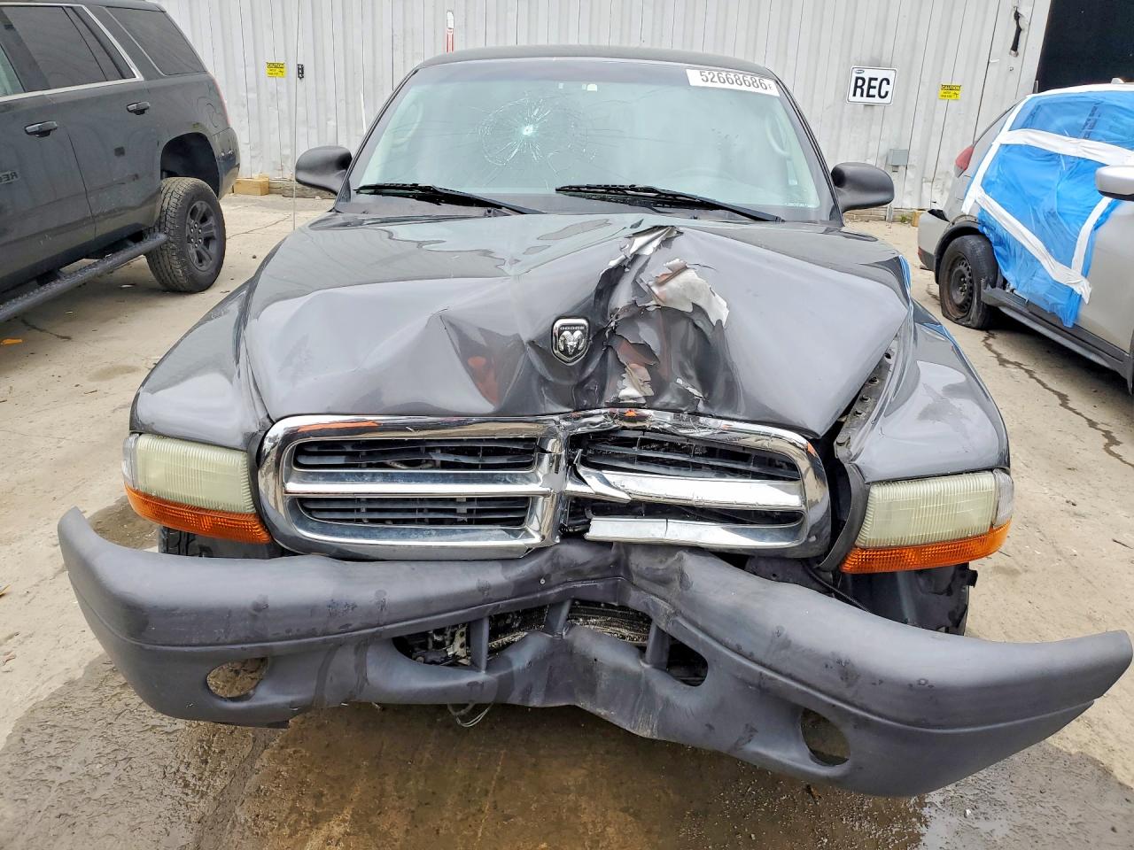2004 DODGE DAKOTA