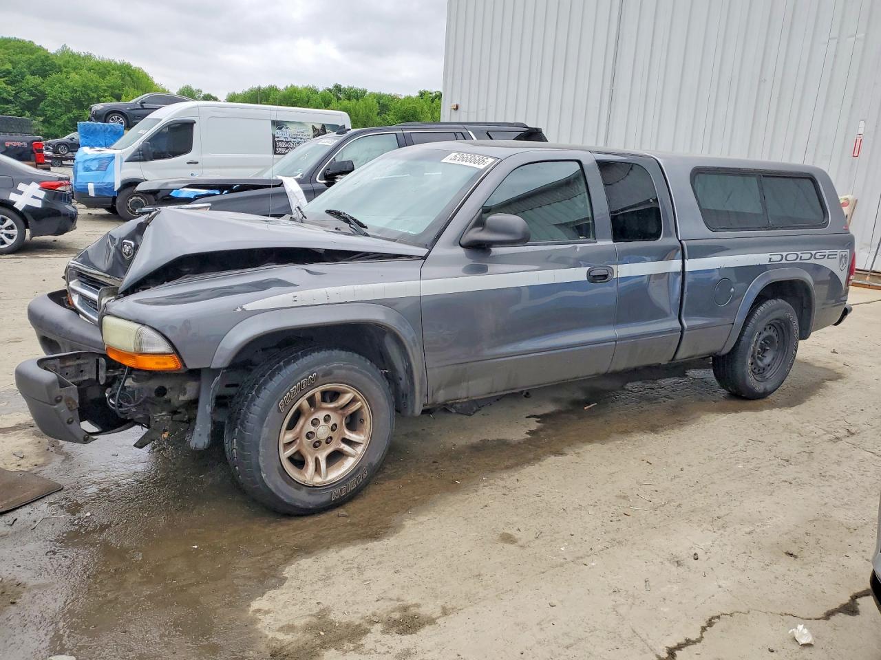 2004 DODGE DAKOTA