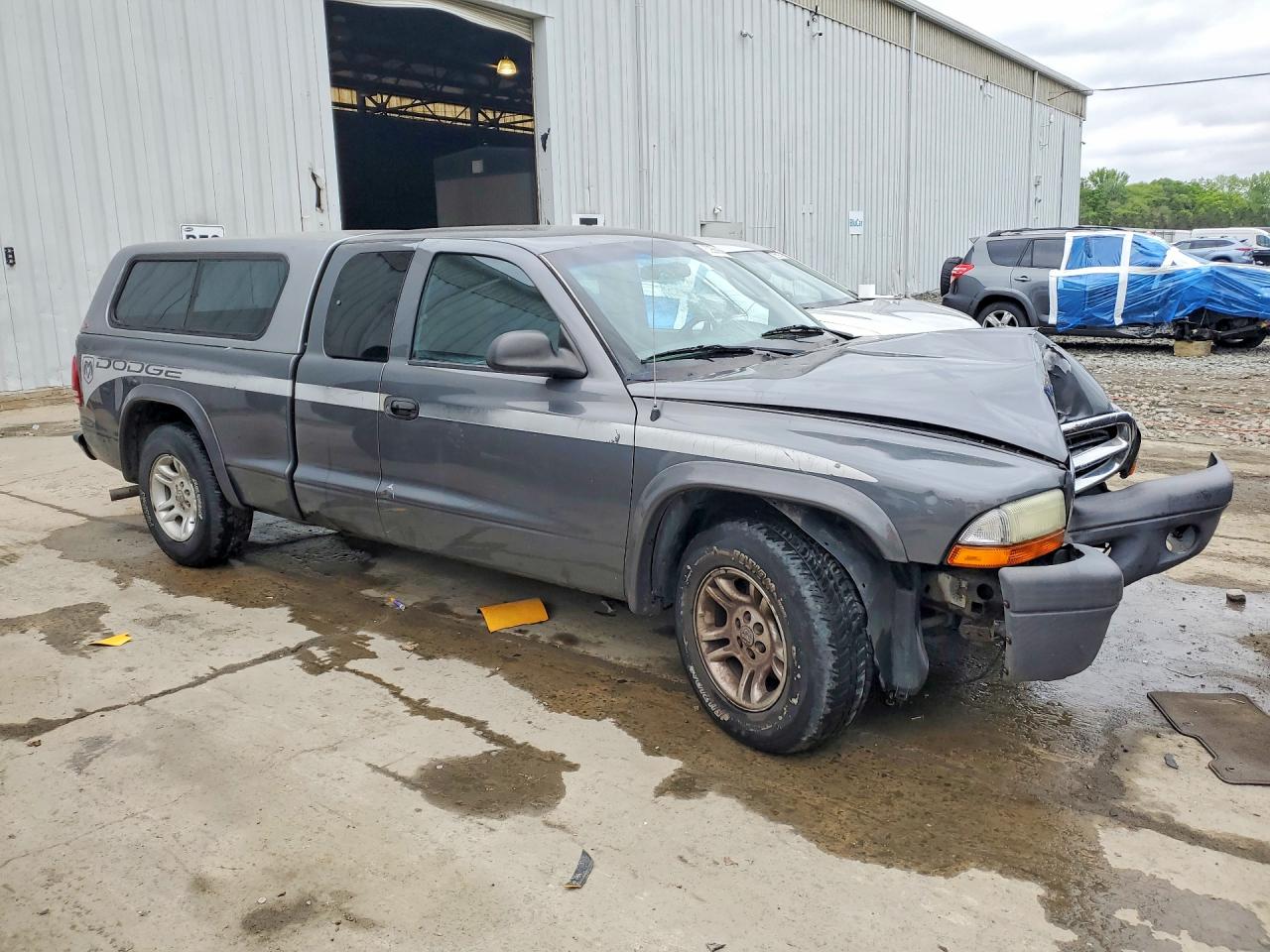 2004 DODGE DAKOTA