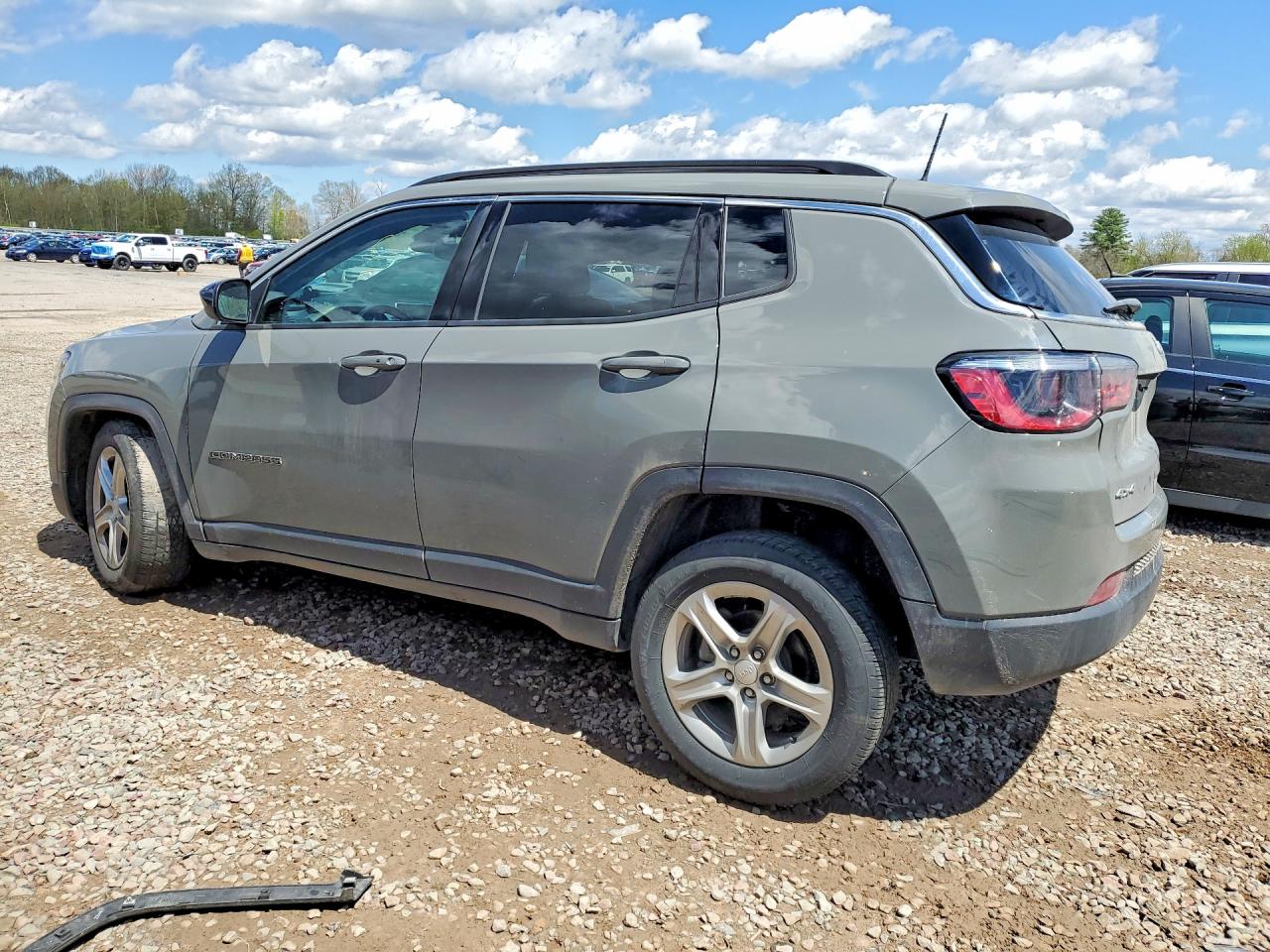 2023 JEEP COMPASS