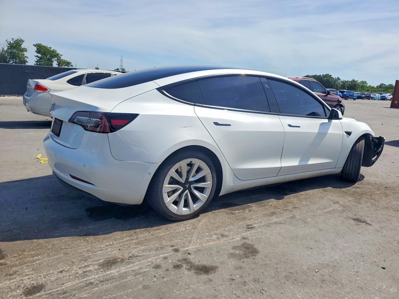 2021 TESLA MODEL 3