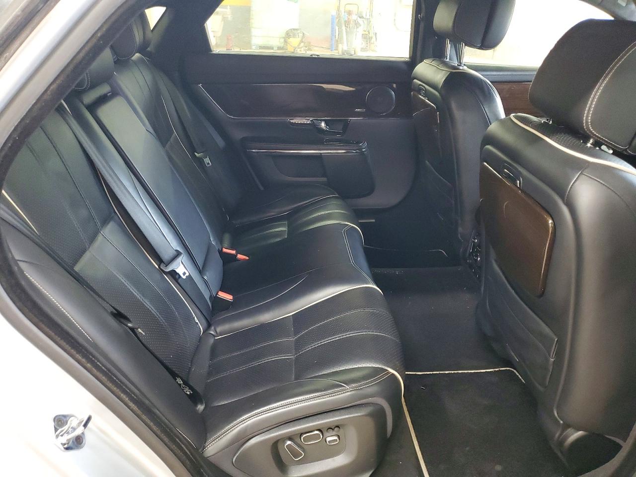 2013 JAGUAR XJ
