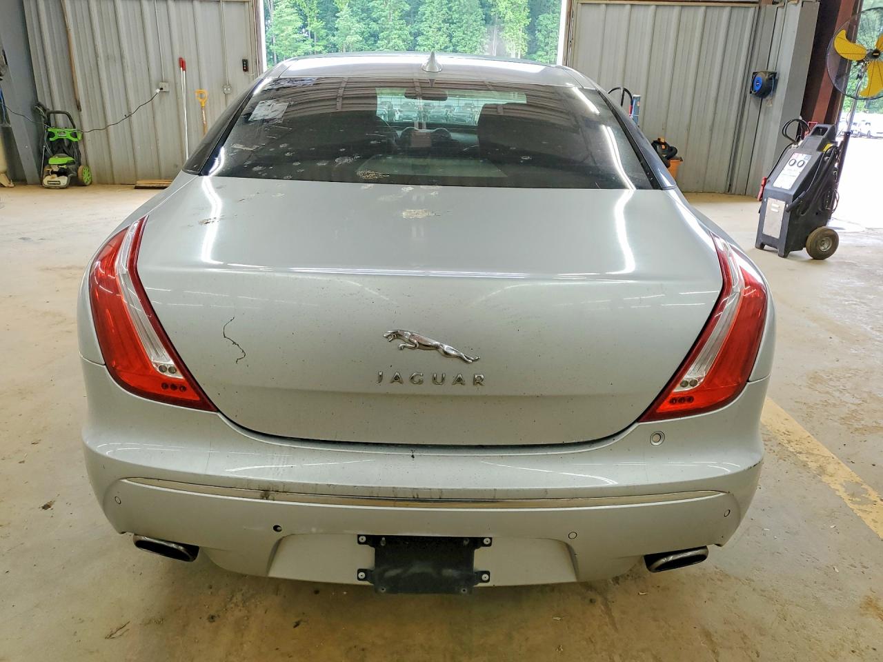 2013 JAGUAR XJ